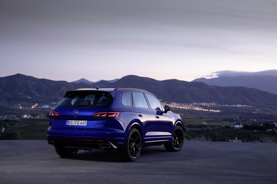  Volkswagen Touareg R 2020 года  (WW) (фото 42 из 61)